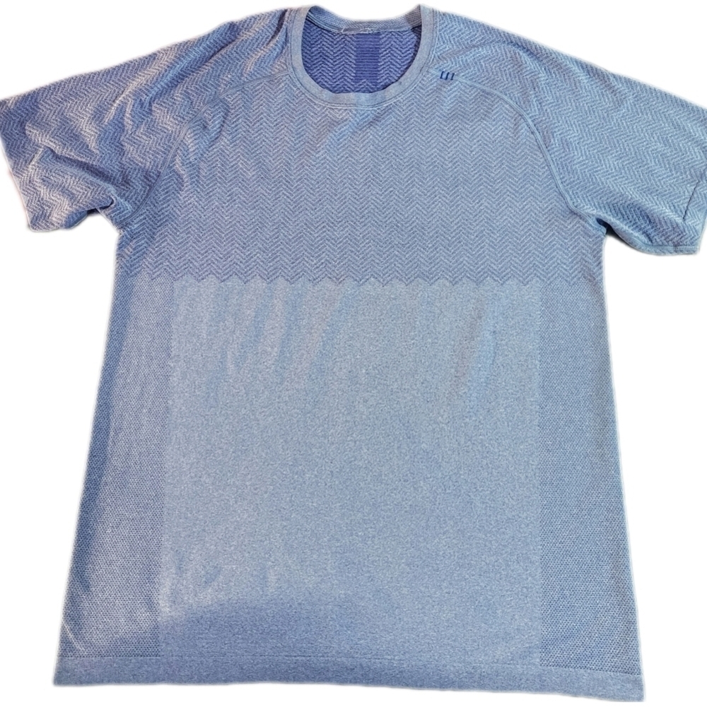 Lululemon \ Metal Vent Tech Short-Sleeve T Shirt / L / Admiral & Starch Blue